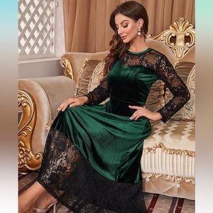Retro Elegance Emerald Green Velour & Lace Dress